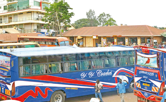 Ppaaka ya Namayiba Bus Terminal gye baasengulidde bbaasi ezibadde mu ppaaka ya Qualicel. Ppaaka ya Namayiba Bus Terminal gye baasengulidde bbaasi ezibadde mu ppaaka ya Qualicel.