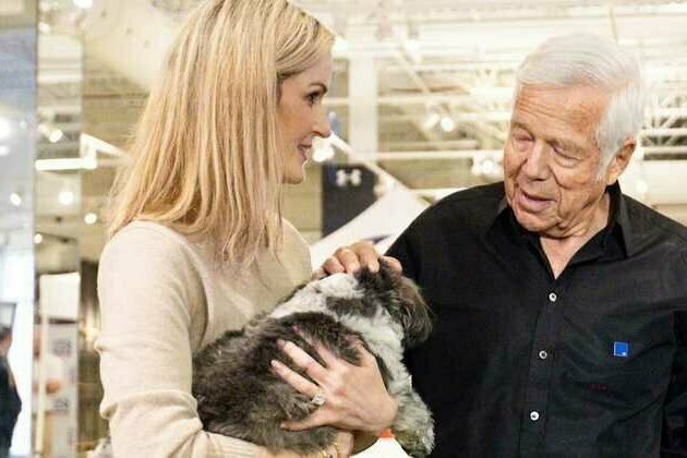 Patriots lend a paw in helping shelter dogs find forever homes