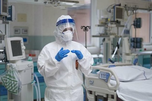 Xi Calls for Building a Common Health Community for Humanity