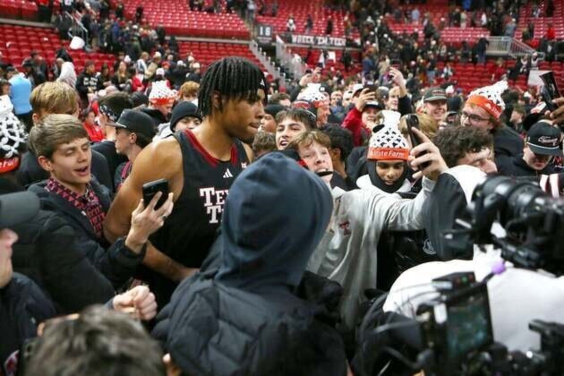 No. 11 Texas Tech visits UCF seeking sixth straight win