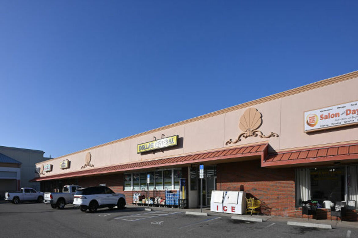 Dollar General reports record $10.44 billion in quarterly sales