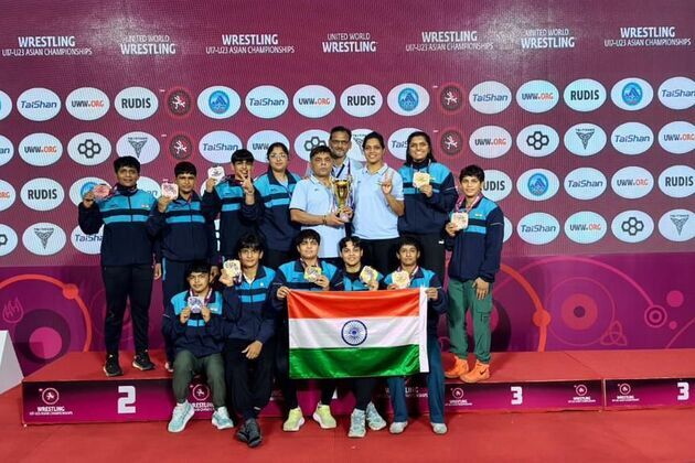 India crowned Freestyle team champions; conclude campaign with historic 27-medal haul