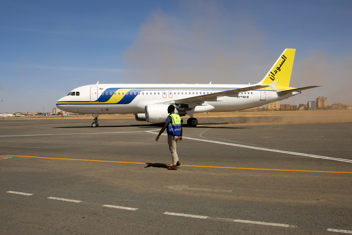 SUDAN-KHARTOUM-INT'L AIRPORT-1ST COMMERCIAL FLIGHT IN NEARLY 3 YEARS