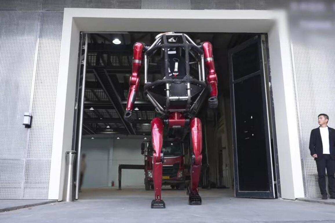 Unitree secures orders after sensational debut of manned mecha