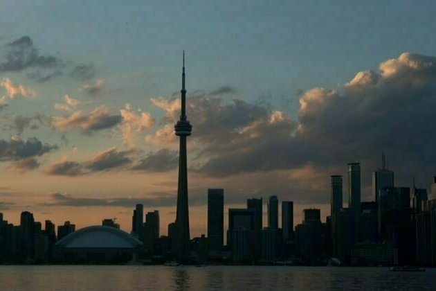 Shooting at Toronto pub wounds 12