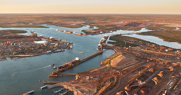 Pilbara shipping under threat as port workers prepare to strike