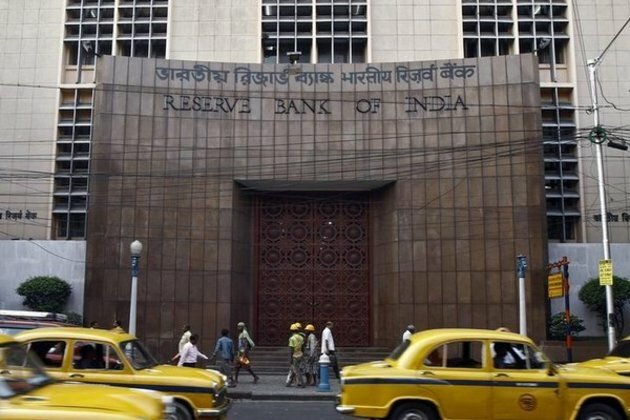 RBI bars Mahindra Finance from using third-party recovery agents