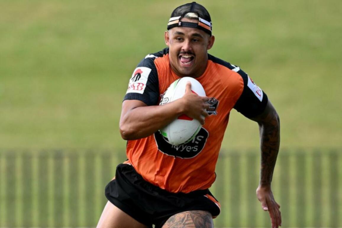 Bennett and Amone help Jayden Sullivan shine for Souths