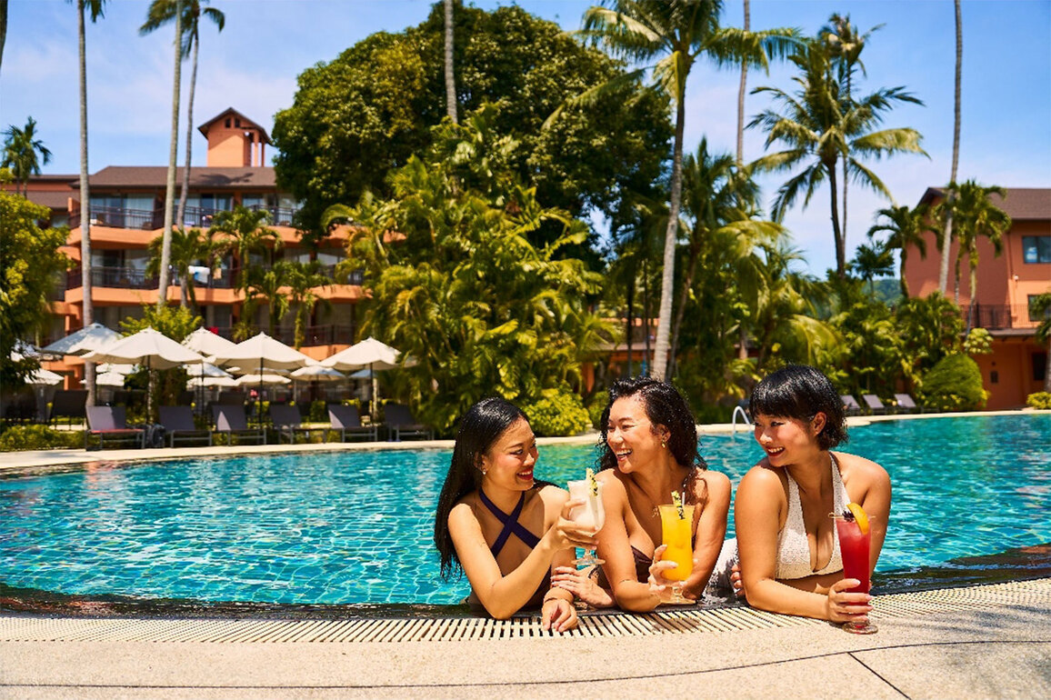 Patong Stay & Dine Package at Courtyard by Marriott Phuket, Patong Beach Resort