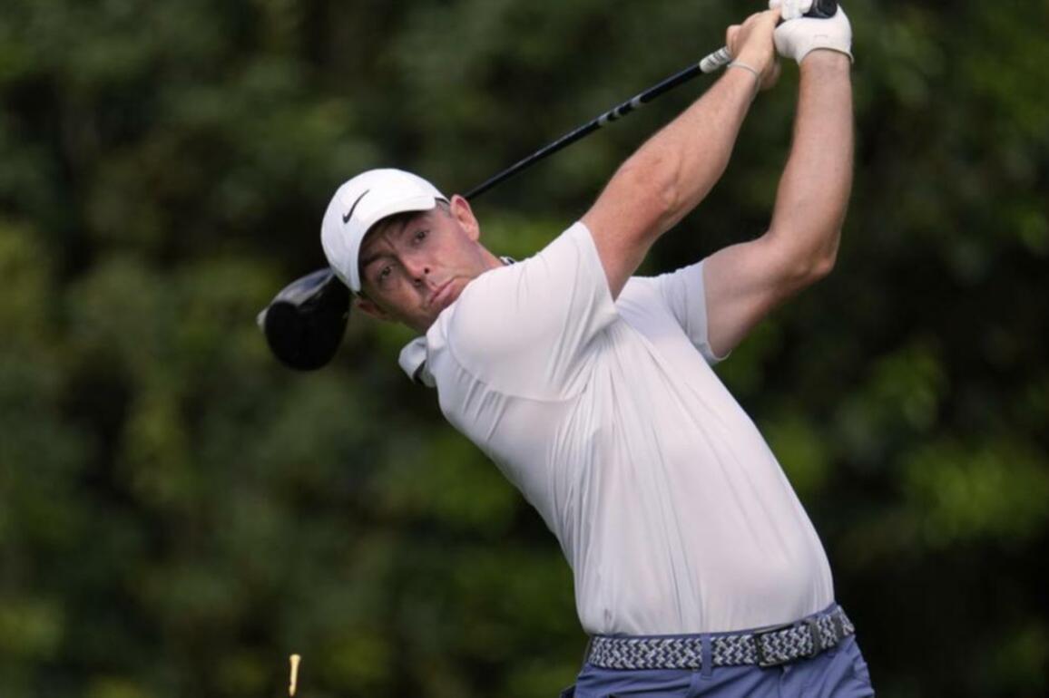 Bryson answers Rory's best to set up Masters duel