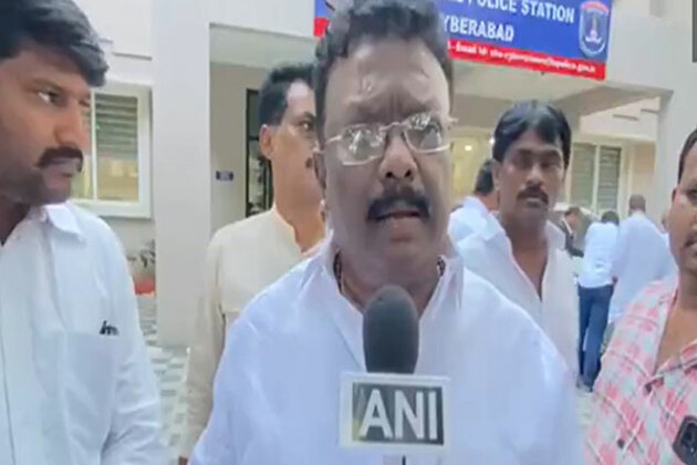 "Congress govt indulging in false campaigns": BRS MLC Dasoju Sravan Kumar