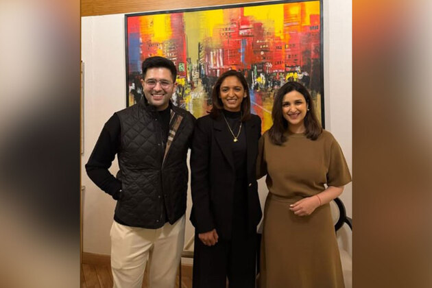 Parineeti Chopra, Raghav Chadha host Indian women's cricket captain Harmanpreet Kaur at their residence