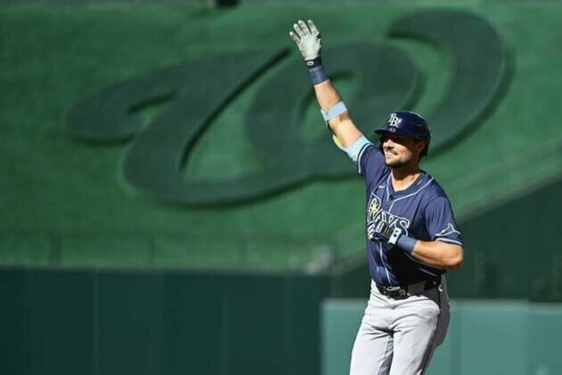 Josh Lowe's 2 home runs lift Rays past Nationals
