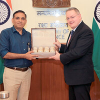 India-US officials discuss key issues of defence procurement, reaffirm commitment to partnership