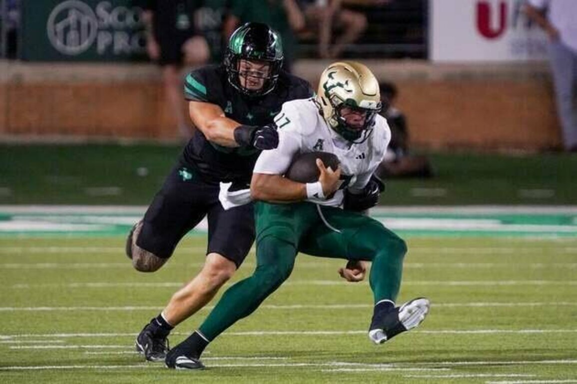 Byrum Brown accounts for 5 TDs as No. 24 USF blasts UNT