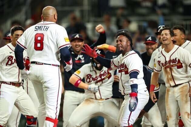 MLB roundup: Dominic Smith's walk-off slam caps Braves' 6-run 9th