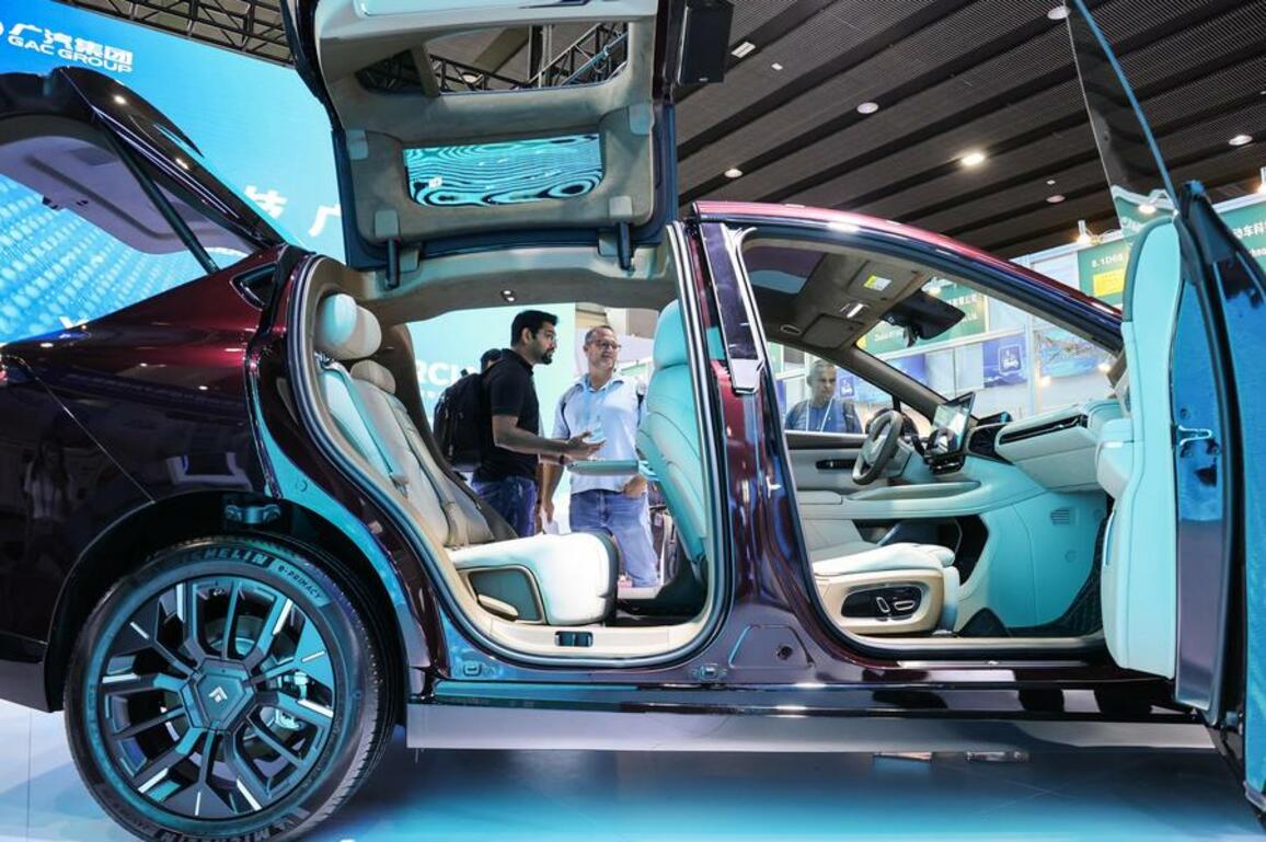 Global consumers embrace China's innovations as economy shows strong resilience