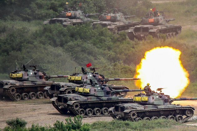 Biden wants to fund arms sales to Taiwan via Ukraine budget FT