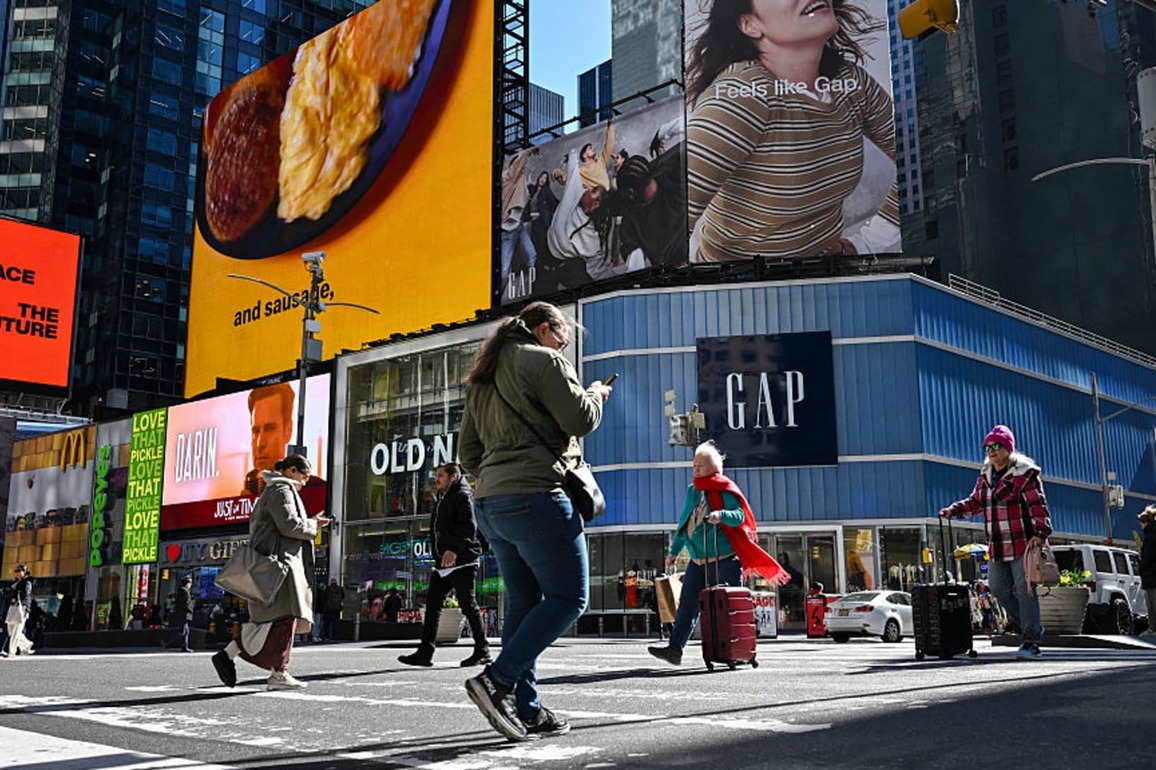 U.S. growth forecast cut sharply by OECD as Trump tariffs sour global outlook