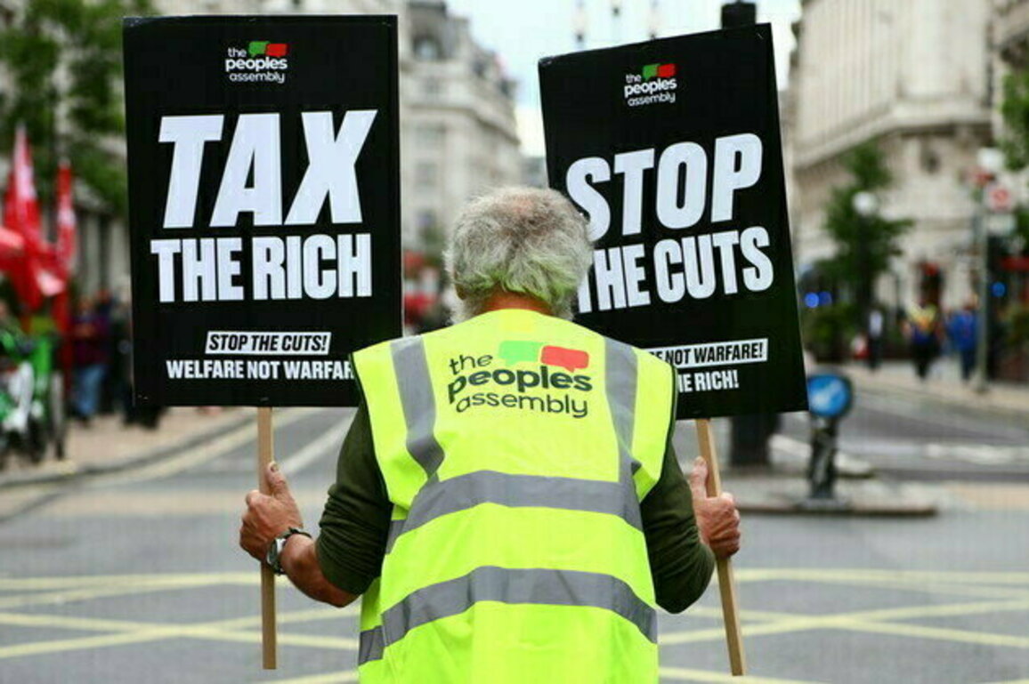 Worlds richest 1% could end poverty 22 times  Oxfam