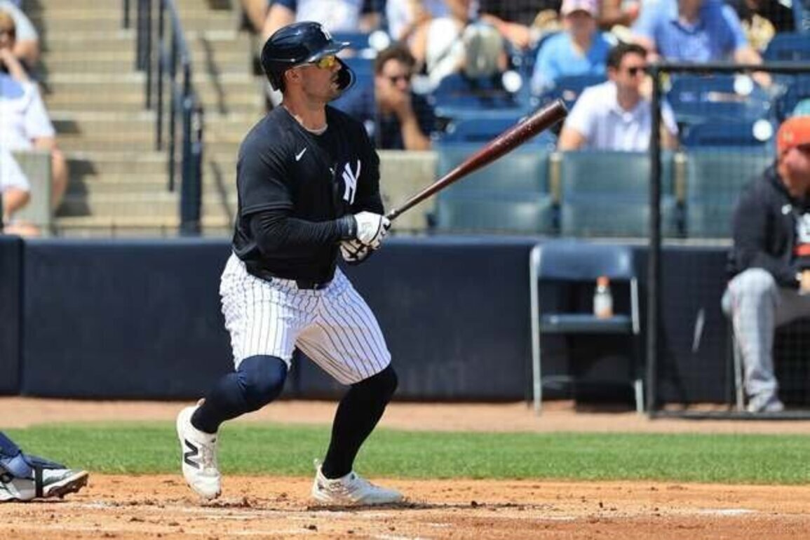 Yankees to add OF Randal Grichuk to Opening Day roster