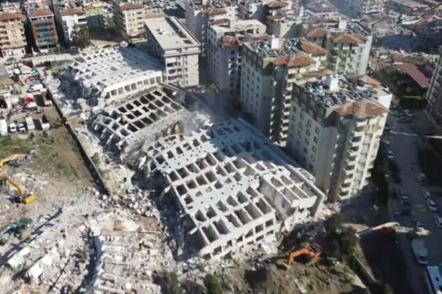 Death toll in Turkish-Syrian quakes surpasses grim benchmark