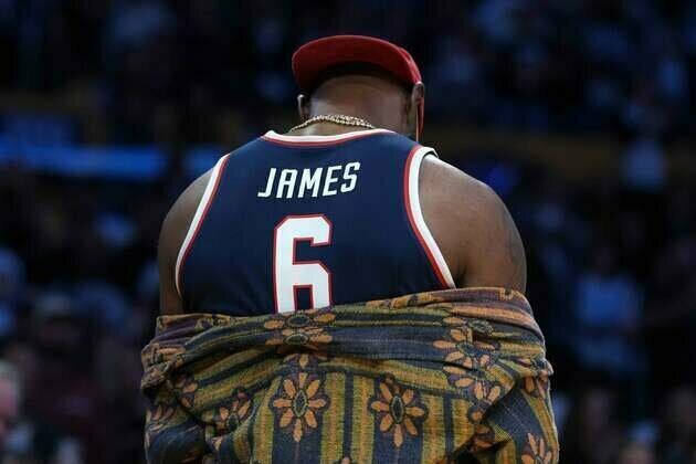 LeBron James inches closer to return as Lakers host Jazz