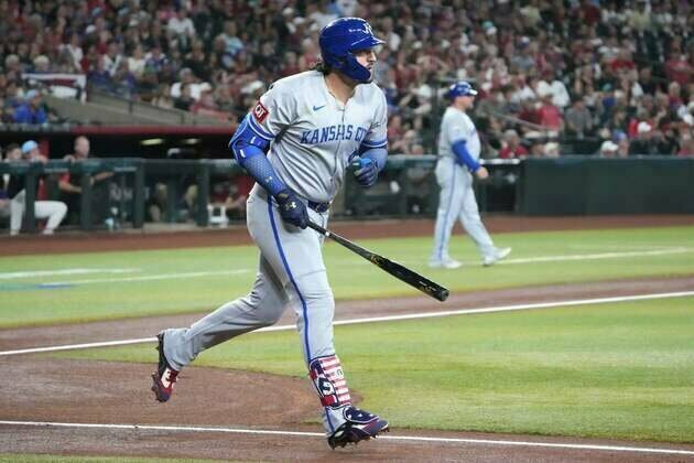 Royals try to maintain offensive production against D-backs