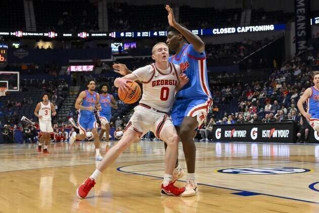 Ole Miss barely holds off Georgia, scores another SEC upset