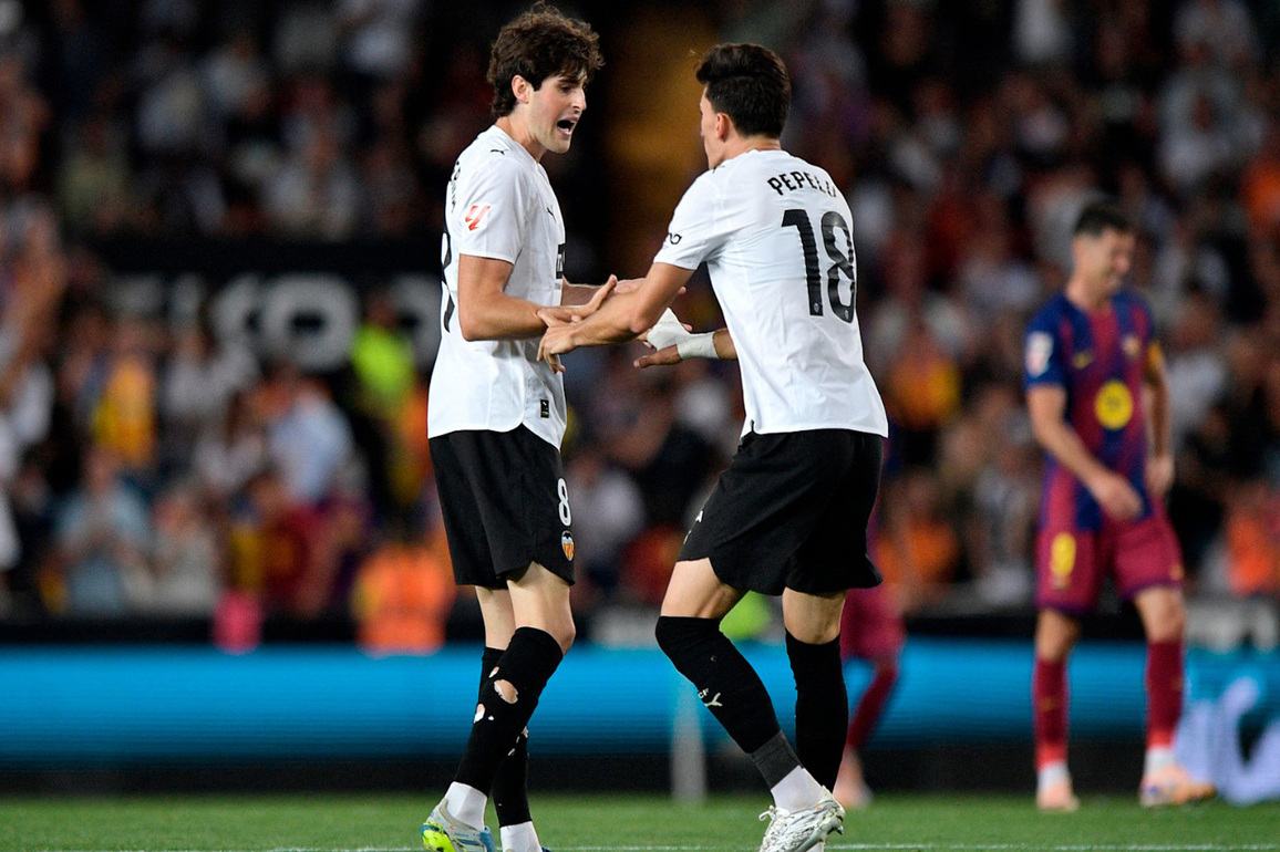 La Liga: Barcelona end season with 3-1 loss to Valencia; Real Madrid beat Athletic Club 4-2