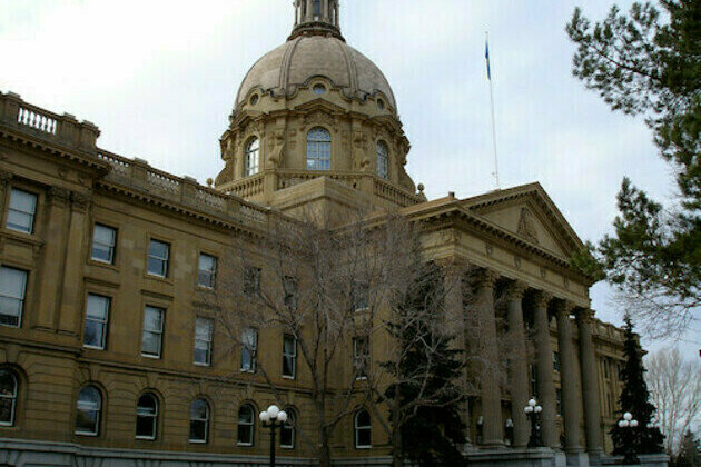 Power Purchase Agreements Stall Out in 2024 on Alberta Policy Uncertainty