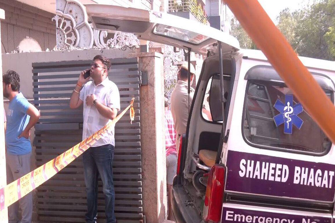 Delhi: Nine killed in fire incident at Vivek Vihar building in Shahdara