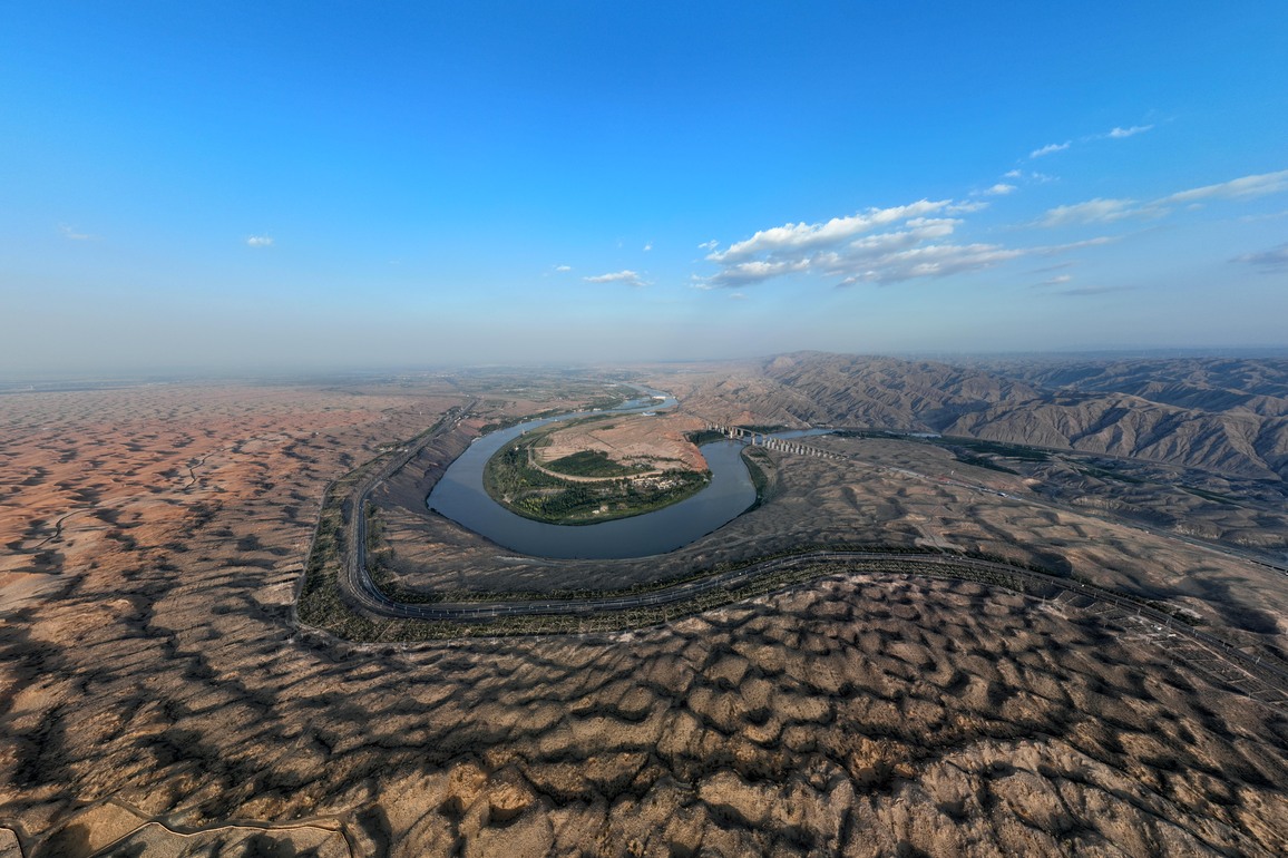 Chinese scientists uncover distribution pattern of dryland biocrusts for better sand control