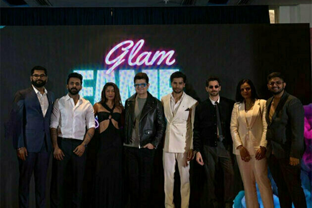 Sunny Leone, Neil Nitin Mukesh & Esha Gupta turn judges for unique mentor-based reality show 'Glam Fame'