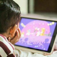 Dari Roblox hingga Youtube: Waspadai risiko ekonomi karena anak kian 'tech savvy'