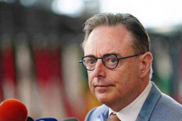 There's a heretic in the heart of the EU and he wants to talk to Putin