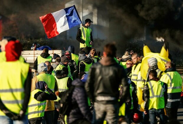 Will France&#039;s Yellow Vests come back to haunt Macron on election day