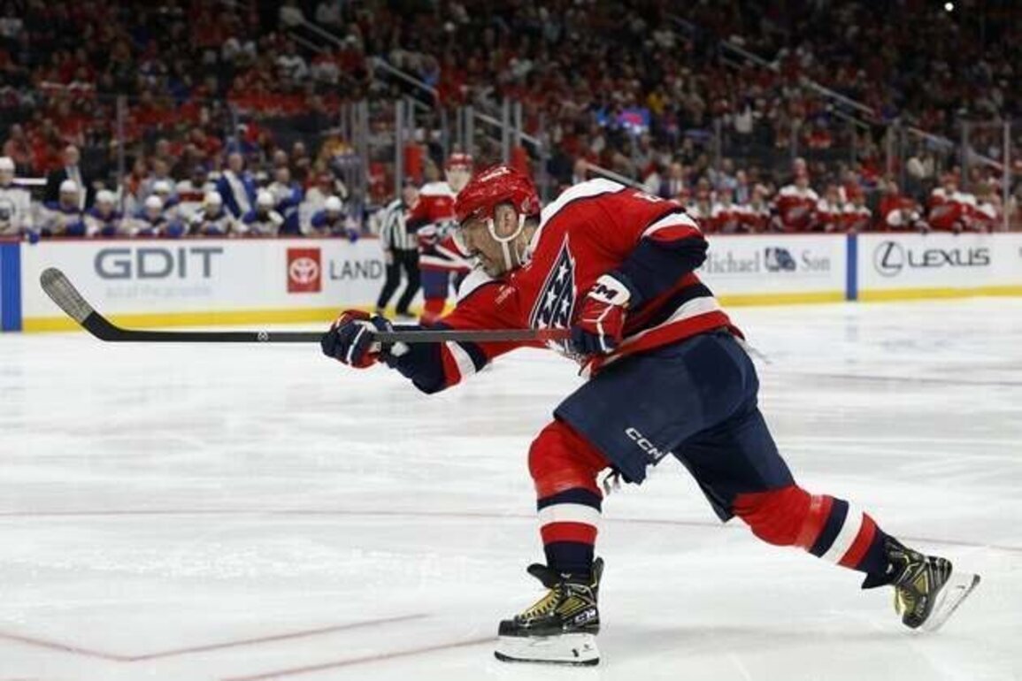 Capitals face Maple Leafs clinging to fading playoff hopes