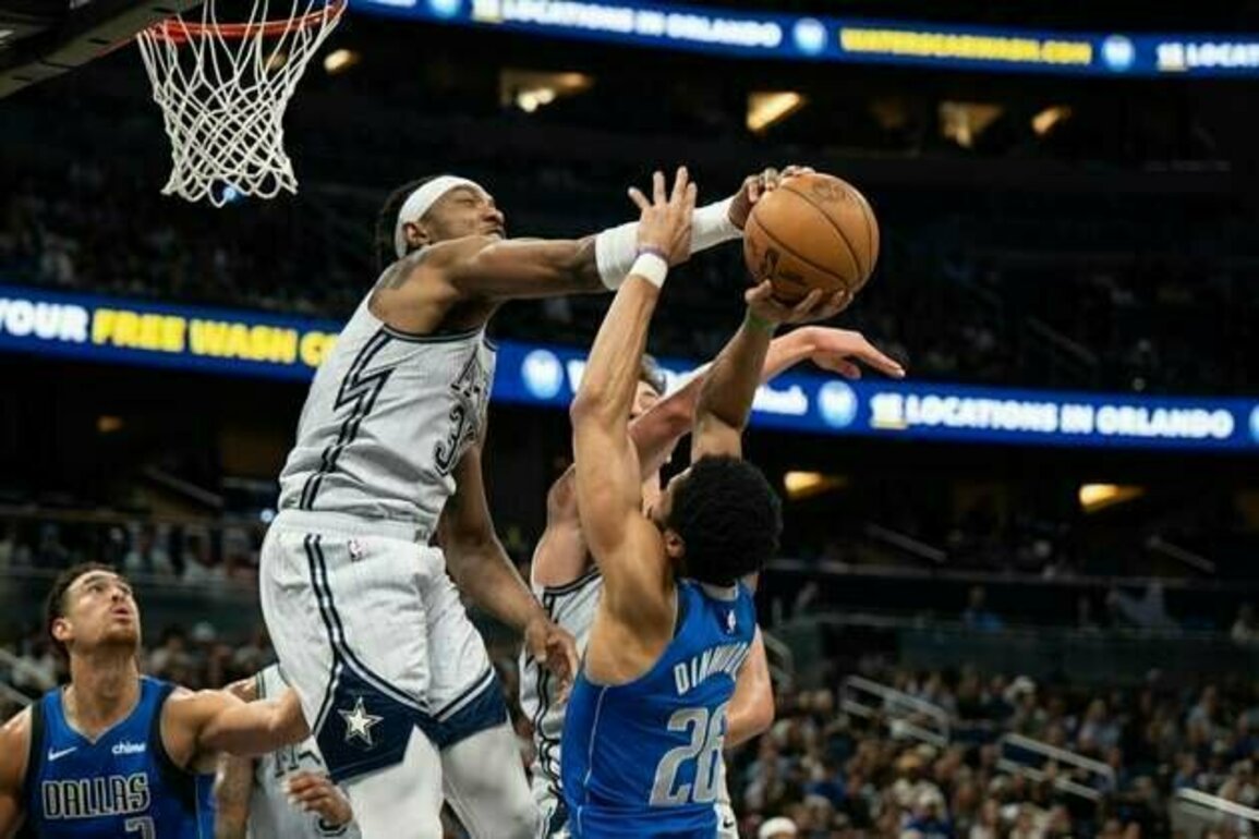 Mavs ride third-quarter outburst to win over Magic