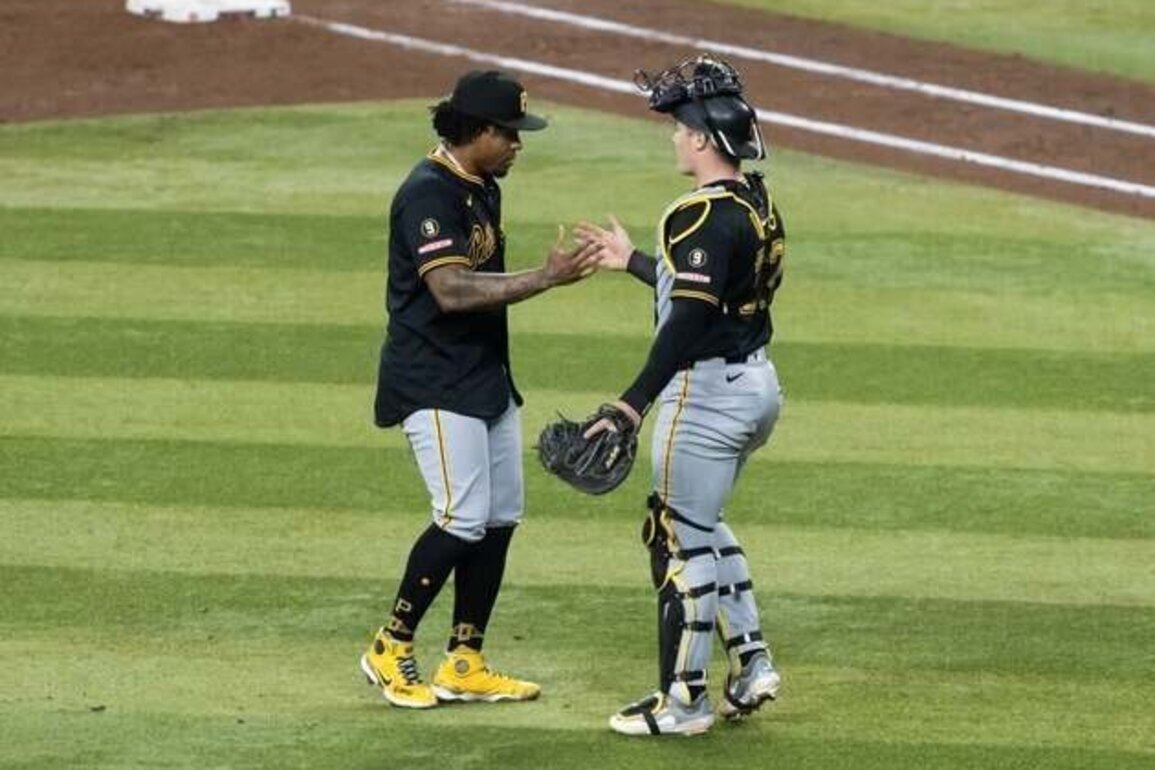 Pirates, buoyed by shutout win, pursue series victory over D-backs