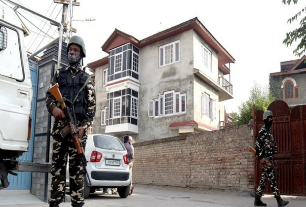 Counter Intelligence wing of J-K Police's arrests terrorist from Delhi