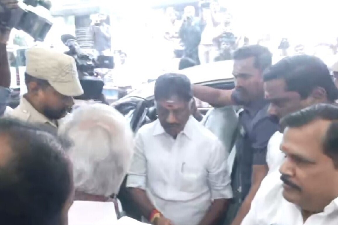Expelled AIADMK leader O Panneeselvam arrives at DMK HQ to join party ahead of Tamil Nadu polls