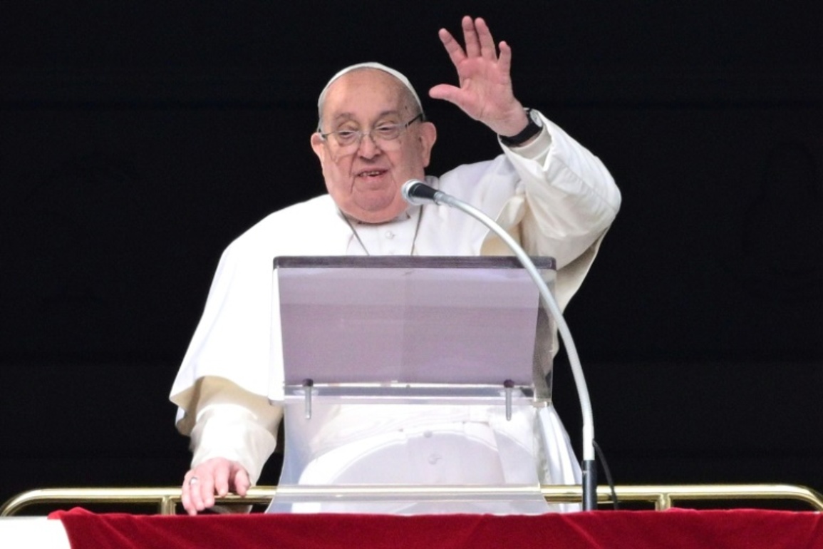 Pope To Leave Hospital For Vatican On Sunday - IBTimes