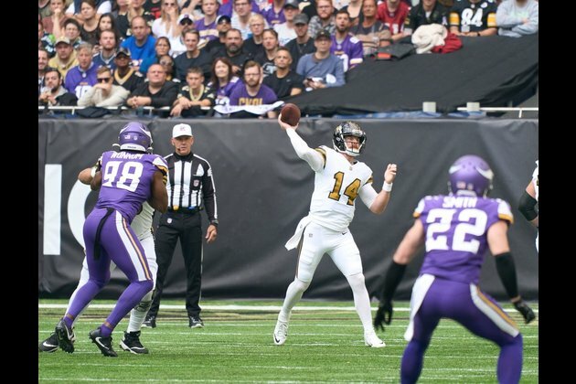 Saints look to end three-game losing skid, host Seahawks