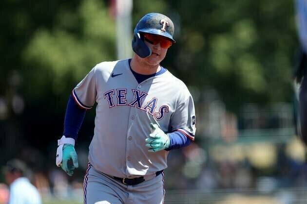 Joc Pederson, Rangers look to continue torrid stretch vs. D-backs