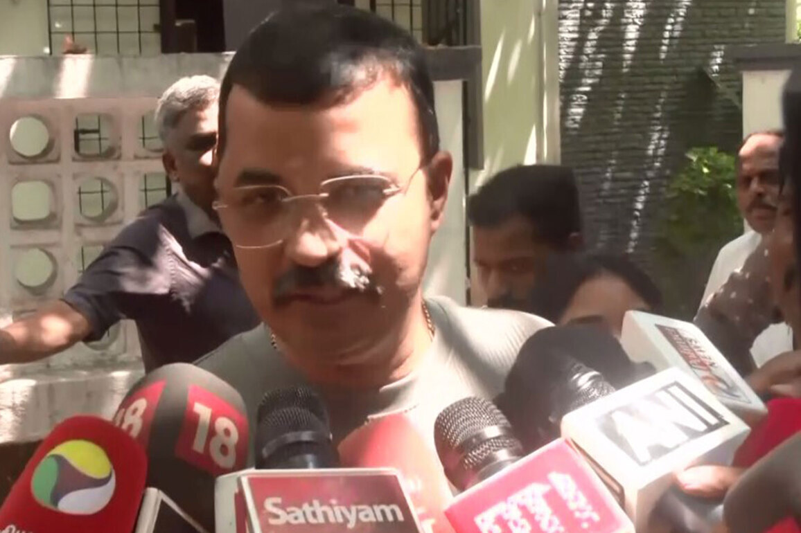 "Ball in Vijay's court": AIADMK's Kovai Sathyan confirms "momentum" with TVK over alliance, denies "rift" within party