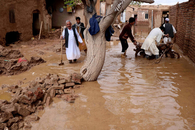 Over 700 families affected as flash floods hit Afghan provinces