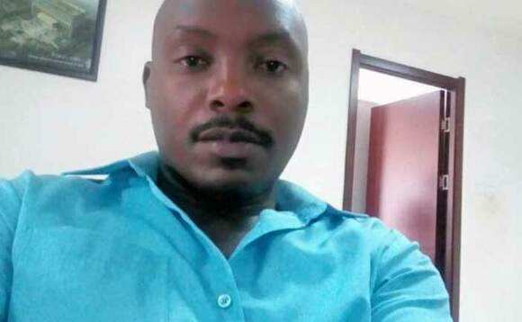 Alex Mwembebezi nga bwabadde afaanana Alex Mwembebezi nga bwabadde afaanana