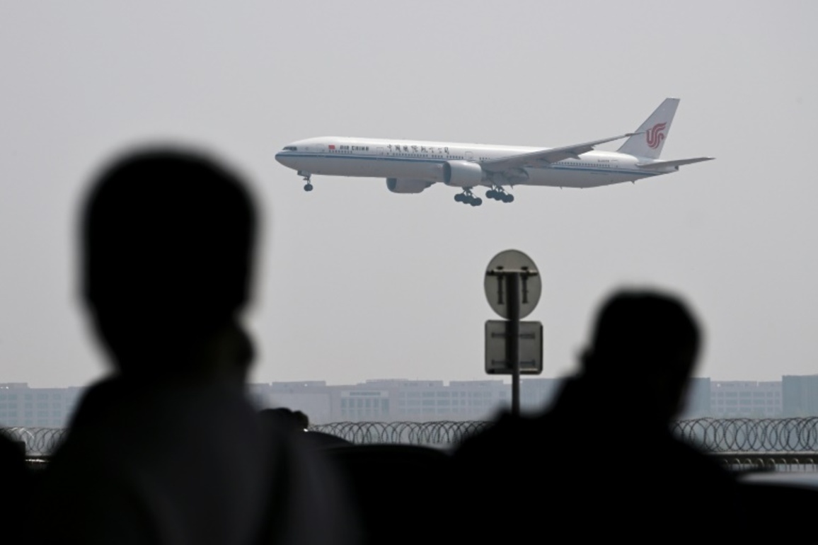 Trump Says China 'Reneged' On Boeing Deal as Tensions Flare - IBTimes