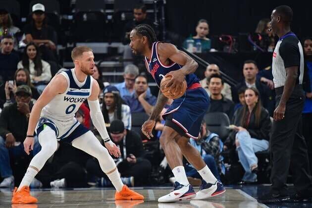 Kawhi Leonard scores 45, Clippers make history vs. Wolves